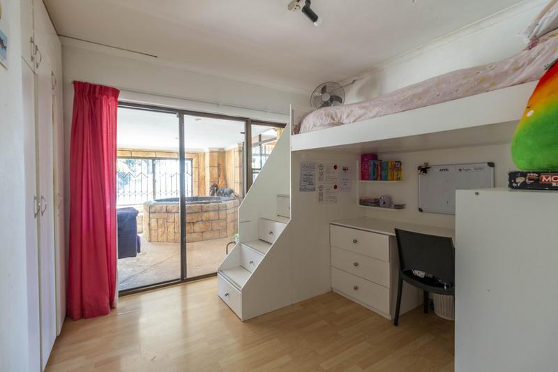 4 Bedroom Property for Sale in Aurora Western Cape